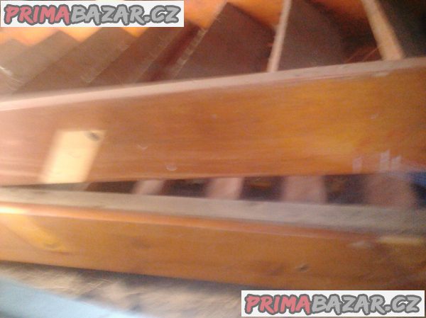 Staré dřevěné schody Staré dřevěné schody