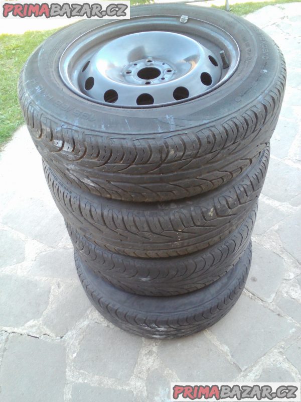 LETNÍ PNEU S DISKY na fiat stilo195/65 R15, LETNÍ PNEU S DISKY na fiat stilo195/65 R15,
