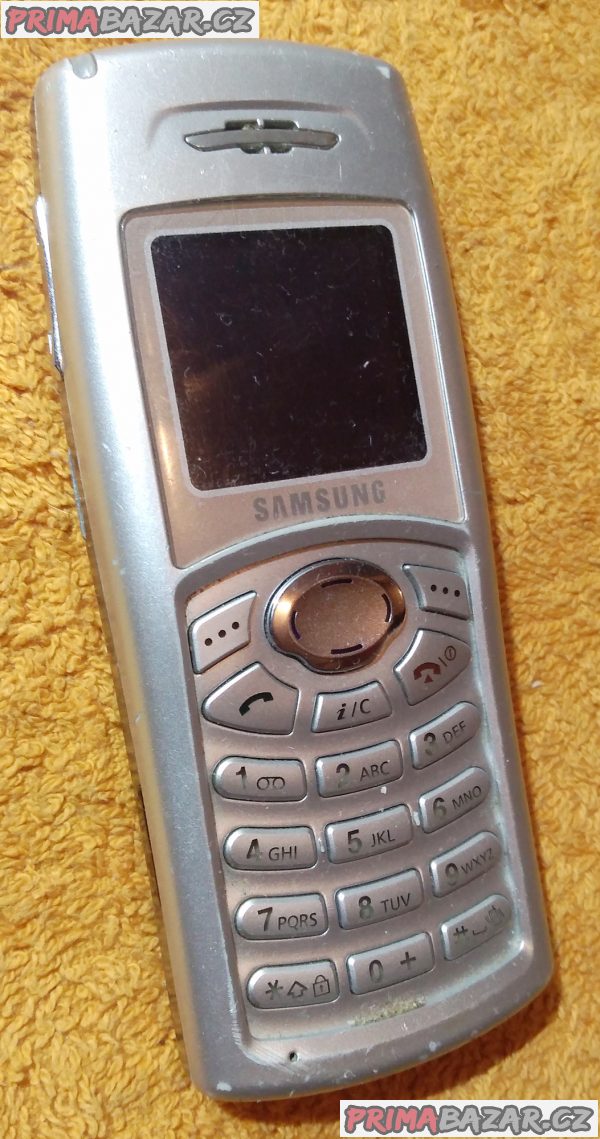 Samsung SGH-C100 - zlobí nabíjení!!! Samsung SGH-C100 - zlobí nabíjení!!!