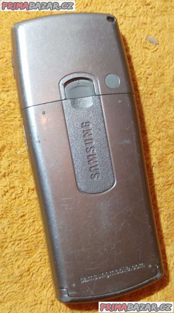 Samsung SGH-C100 - zlobí nabíjení!!! Samsung SGH-C100 - zlobí nabíjení!!!