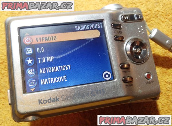 Digitální foťák Kodak EasyShare C713 - má 2 nedostatky. Digitální foťák Kodak EasyShare C713 - má 2 nedostatky.