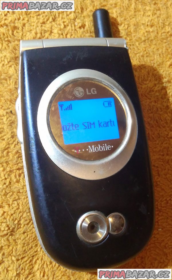 Výklopný LG C2200 - k opravě nebo na náhradní díly!!! Výklopný LG C2200 - k opravě nebo na náhradní díly!!!