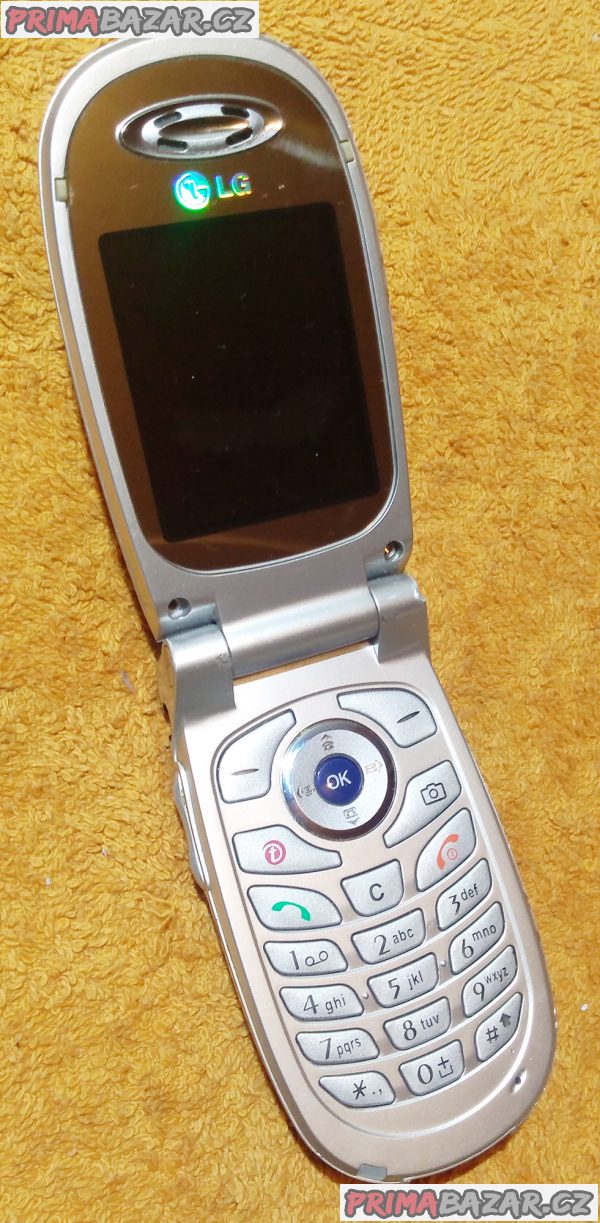 Výklopný LG C2200 - k opravě nebo na náhradní díly!!! Výklopný LG C2200 - k opravě nebo na náhradní díly!!!