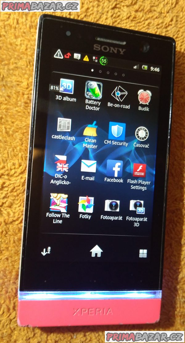 Sony Xperia U - velice hezký + 4 DÁRKY!!! Sony Xperia U - velice hezký + 4 DÁRKY!!!