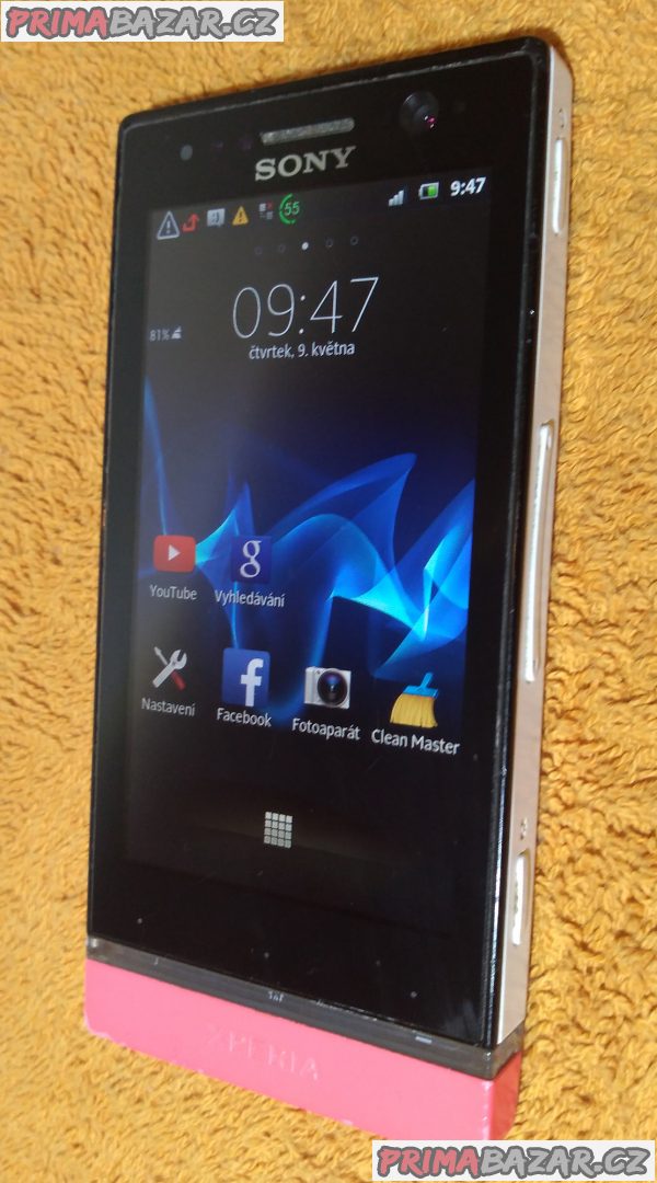 Sony Xperia U - velice hezký + 4 DÁRKY!!! Sony Xperia U - velice hezký + 4 DÁRKY!!!
