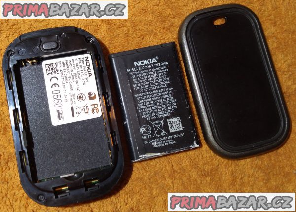 Bezdrátový externí GPS přijímač NOKIA LD-3W. Bezdrátový externí GPS přijímač NOKIA LD-3W.