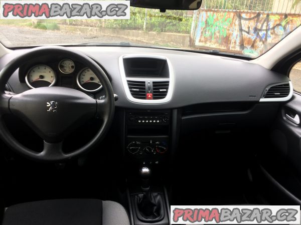 Peugeot 207 pouze 70 TKM, TOP trendy