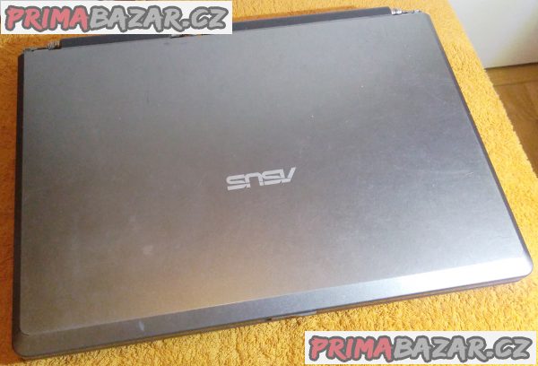 Notebook ASUS X51R - na náhradní díly nebo k opravě. Notebook ASUS X51R - na náhradní díly nebo k opravě.