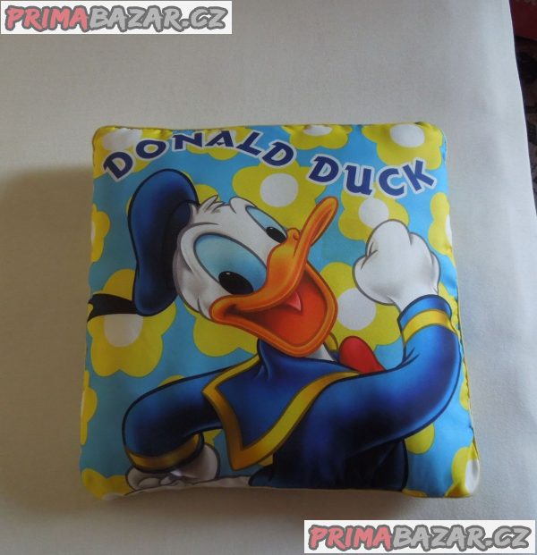 Dětský polštářek DONALD Duck s náplní 45x45 cm Dětský polštářek DONALD Duck s náplní 45x45 cm
