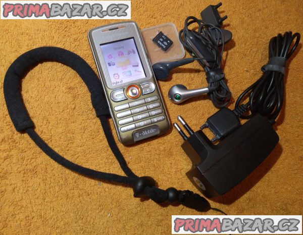 Sony Ericsson W200i - velice hezký + 4 DÁRKY!!! Sony Ericsson W200i - velice hezký + 4 DÁRKY!!!