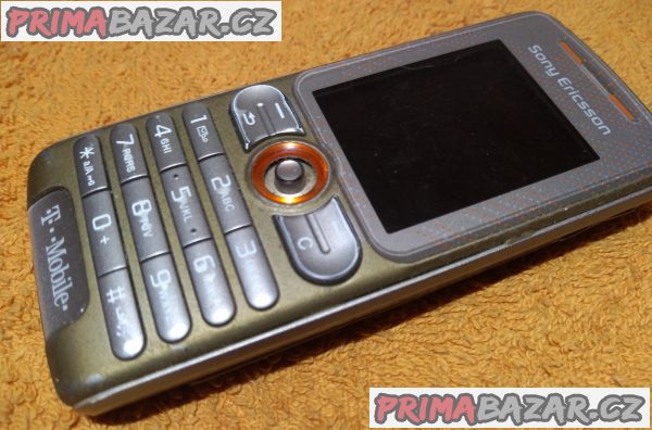 Sony Ericsson W200i - velice hezký + 4 DÁRKY!!! Sony Ericsson W200i - velice hezký + 4 DÁRKY!!!