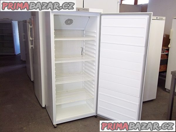 PROFI chladnice ELECTROLUX 400 litrů i na přepravky