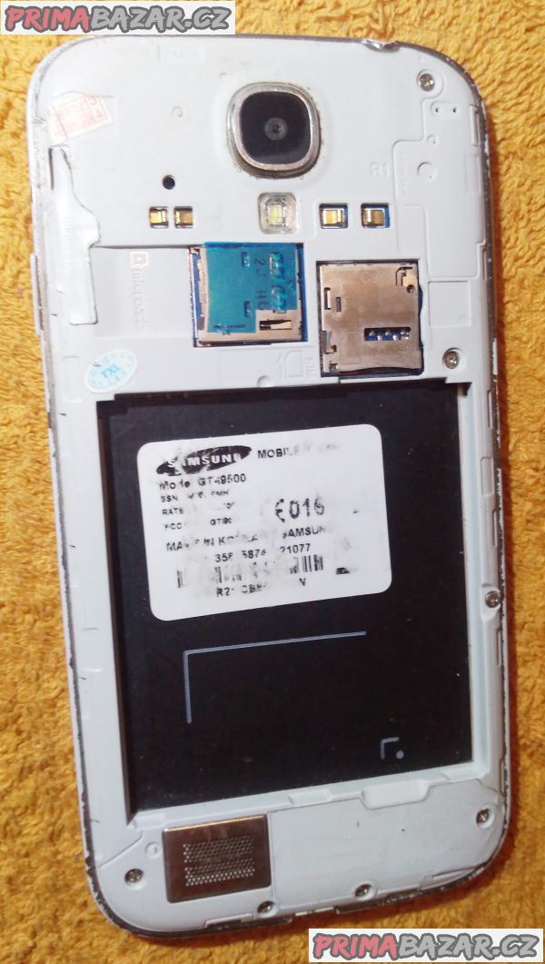 Samsung Galaxy S4 - k opravě nebo na náhradní díly!!! Samsung Galaxy S4 - k opravě nebo na náhradní díly!!!