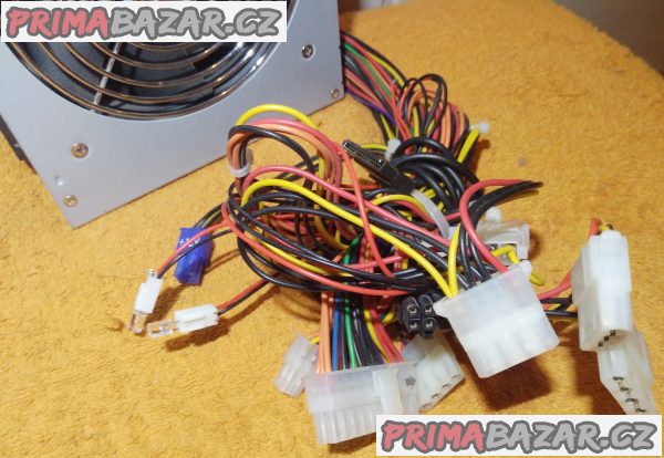 3x PC zdroj 300 až 450 W - levně!!! 3x PC zdroj 300 až 450 W - levně!!!