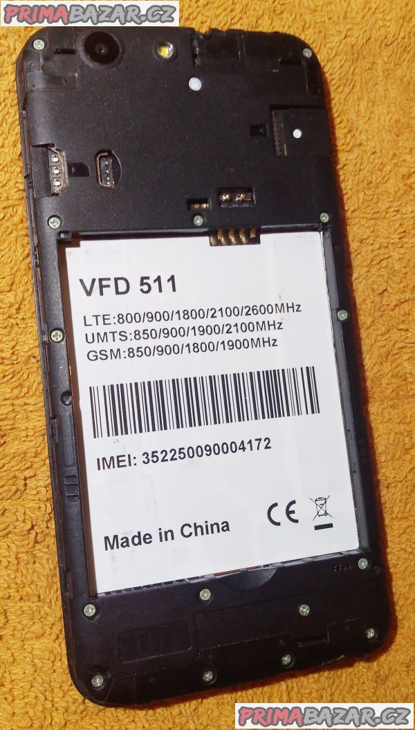Vodafone Smart E8 - funkční s popraskaným displejem!!! Vodafone Smart E8 - funkční s popraskaným displejem!!!