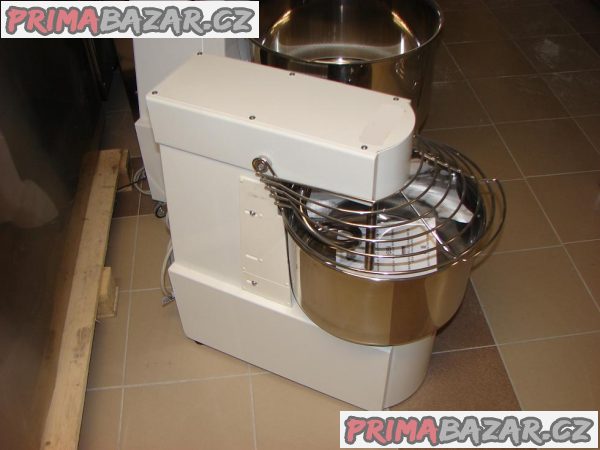 Pizza hnětač 10 litrů / 7 kg Pizza hnětač 10 litrů / 7 kg