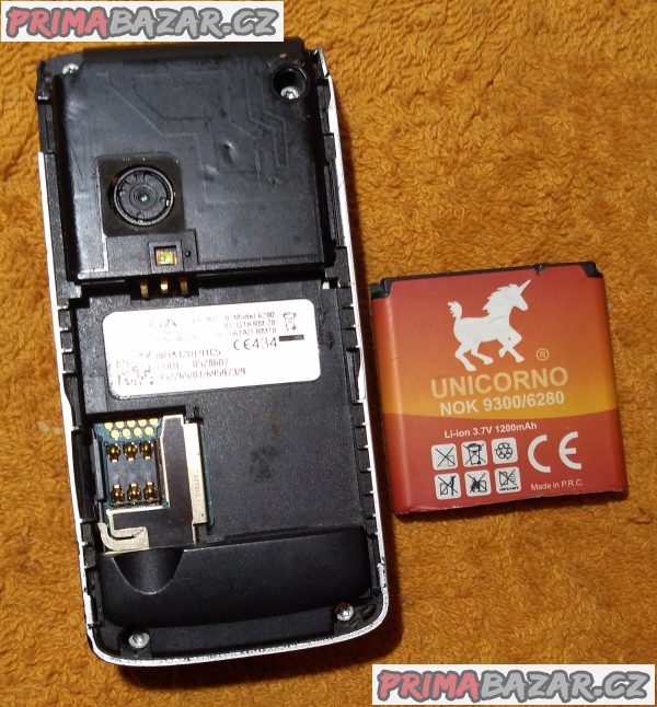 Výsuvná Nokia 6280 - k opravě nebo na náhradní díly!!! Výsuvná Nokia 6280 - k opravě nebo na náhradní díly!!!