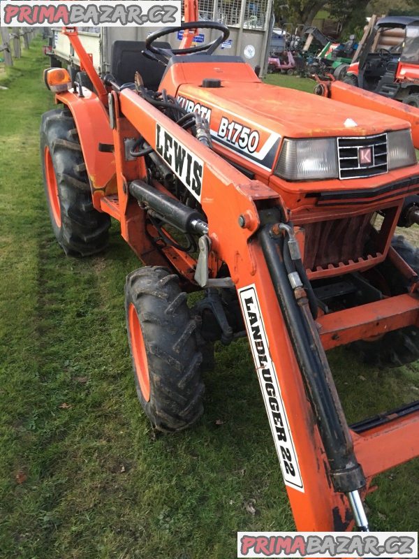 Traktor Kubota B50 HST 17 + čelní nakladač