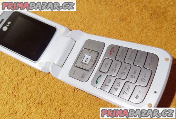 2x výklopný LG KP235 - k opravě nebo na náhradní díly!!! 2x výklopný LG KP235 - k opravě nebo na náhradní díly!!!
