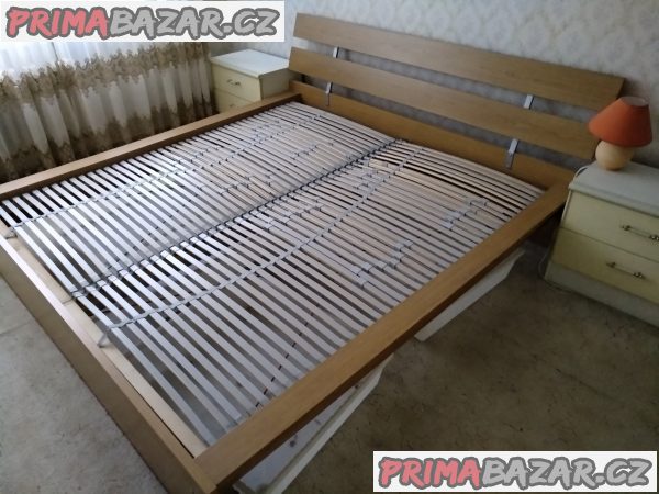Nabídka letiště se stolky Nabídka letiště se stolky