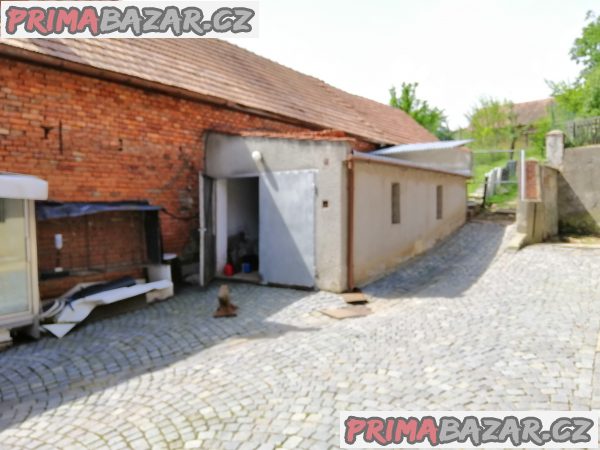 Prodej řadového rodinného domu s garáží a zahradou Otaslavice