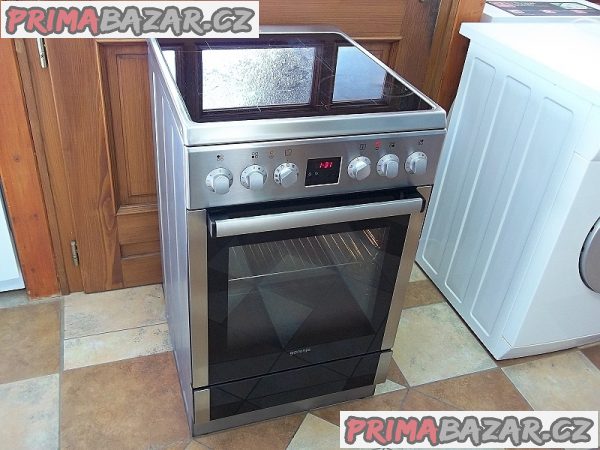 Sporák sklokeramický GORENJE šíře 50 cm nerez horkovzduch