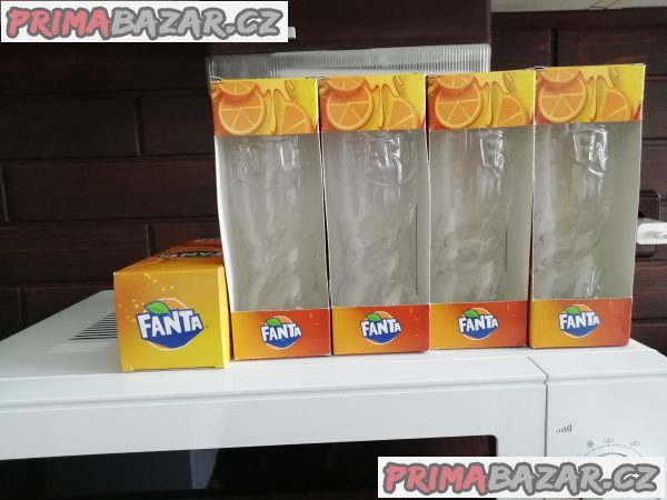 Skleničky Fanta,