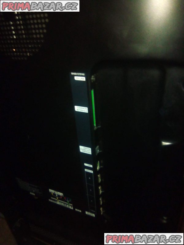 TV 125 cm a 125 a jedna 50 cm volejte TV 125 cm a 125 a jedna 50 cm volejte