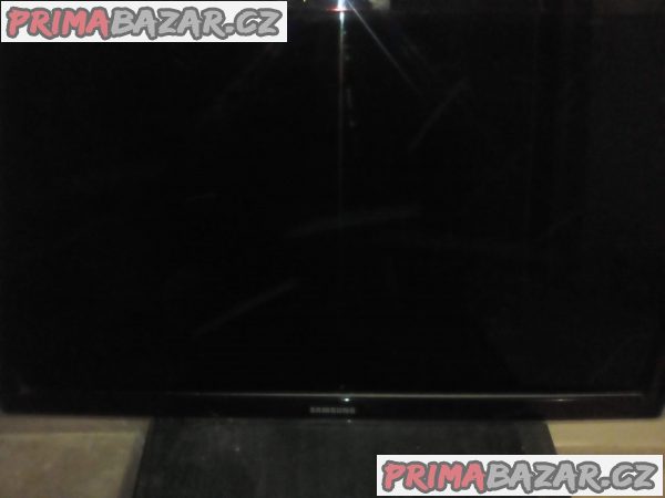 TV 125 cm a 125 a jedna 50 cm volejte