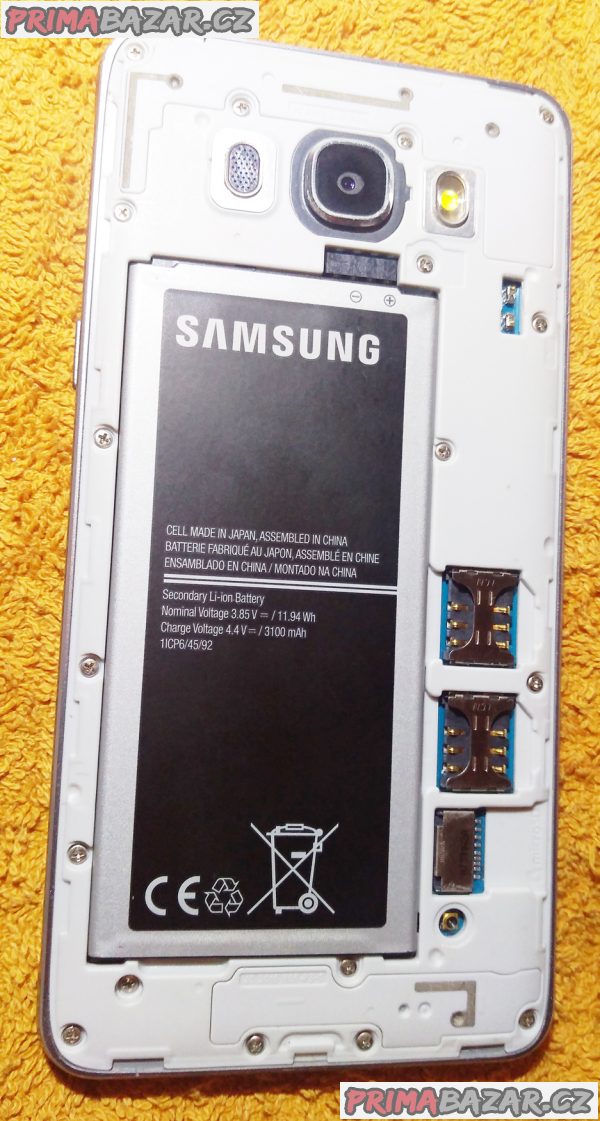 Samsung Galaxy J5 Dual SIM 16 GB - k opravě nebo na ND!!! Samsung Galaxy J5 Dual SIM 16 GB - k opravě nebo na ND!!!