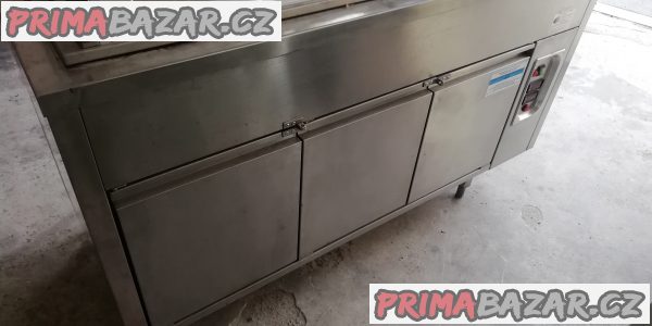 Chladící stůl s nástavbou Chladící stůl s nástavbou