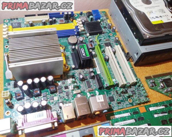 Foxconn RS690M03-8EKRFS2H + procesor- chladič- HDD- DVD a 2 GB RAM!!! Foxconn RS690M03-8EKRFS2H + procesor- chladič- HDD- DVD a 2 GB RAM!!!