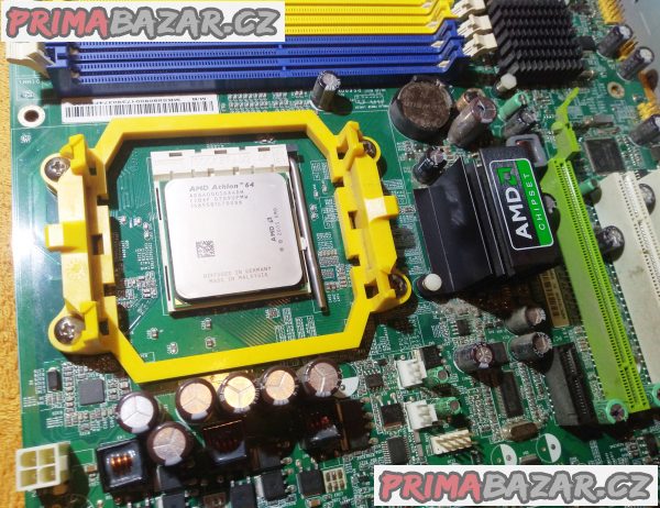 Foxconn RS690M03-8EKRFS2H + procesor- chladič- HDD- DVD a 2 GB RAM!!! Foxconn RS690M03-8EKRFS2H + procesor- chladič- HDD- DVD a 2 GB RAM!!!