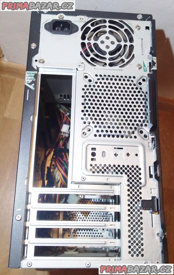 PC skříň Acer Aspire M1100 + zdroj a čtečka a DVD. PC skříň Acer Aspire M1100 + zdroj a čtečka a DVD.
