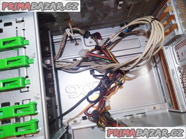PC skříň Acer Aspire M1100 + zdroj a čtečka a DVD. PC skříň Acer Aspire M1100 + zdroj a čtečka a DVD.