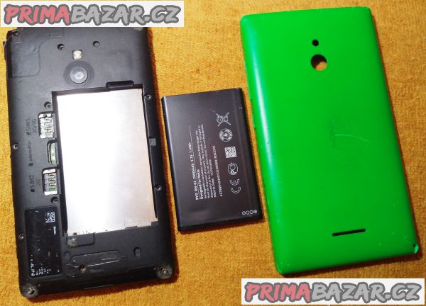 Nokia XL Dual SIM Bright Green - k opravě nebo na ND!!! Nokia XL Dual SIM Bright Green - k opravě nebo na ND!!!