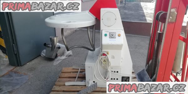 Hnětač pro pekaře, pizzaře atd. Hnětač pro pekaře, pizzaře atd.