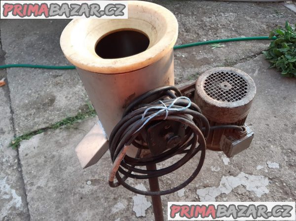 Prodám mixer na jablka, hrušky, řepu atd Prodám mixer na jablka, hrušky, řepu atd