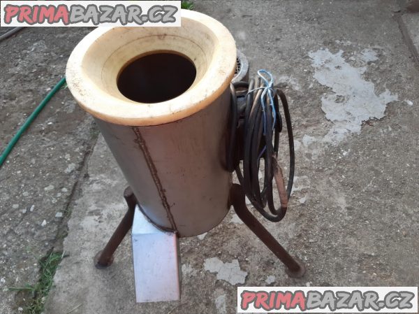 Prodám mixer na jablka, hrušky, řepu atd Prodám mixer na jablka, hrušky, řepu atd