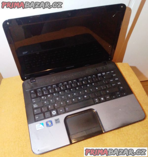 Notebook Toshiba Satellite C845 - k opravě nebo na náhradní díly!!! Notebook Toshiba Satellite C845 - k opravě nebo na náhradní díly!!!