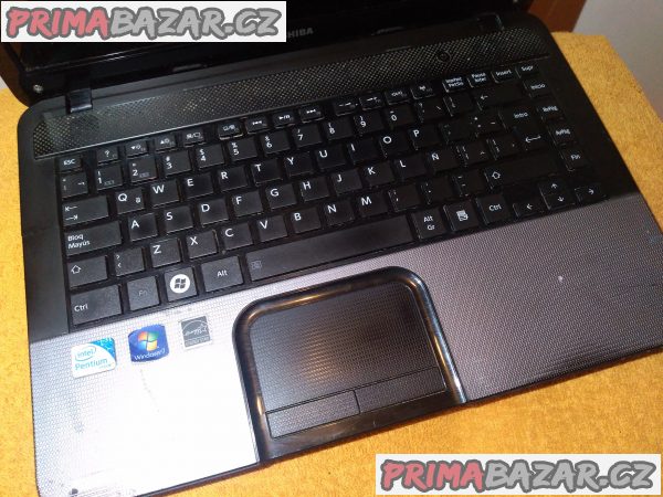 Notebook Toshiba Satellite C845 - k opravě nebo na náhradní díly!!! Notebook Toshiba Satellite C845 - k opravě nebo na náhradní díly!!!