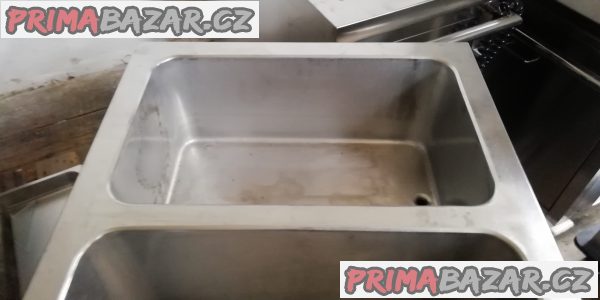 Ohřívací vozík, dělené 2 vany Ohřívací vozík, dělené 2 vany