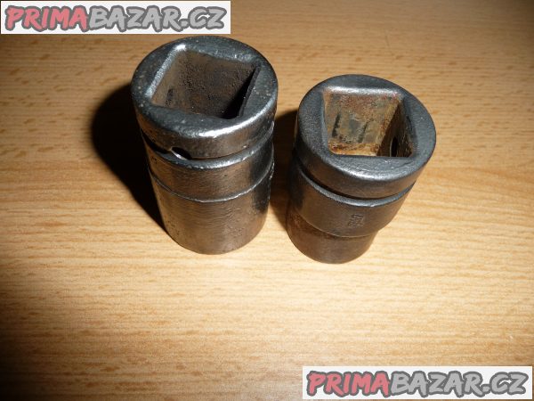 Kovaný oříšek 19, 24 Kovaný oříšek 19, 24