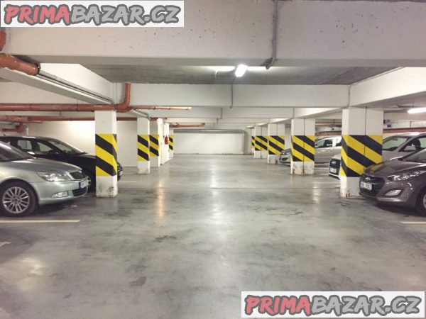 Pronajmu bezpečné, kryté garážové stání v Brně, U Leskavy. Pronajmu bezpečné, kryté garážové stání v Brně, U Leskavy.