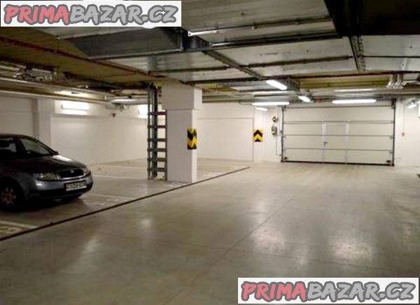 Pronajmu bezpečné, kryté garážové stání v Brně, U Leskavy. Pronajmu bezpečné, kryté garážové stání v Brně, U Leskavy.