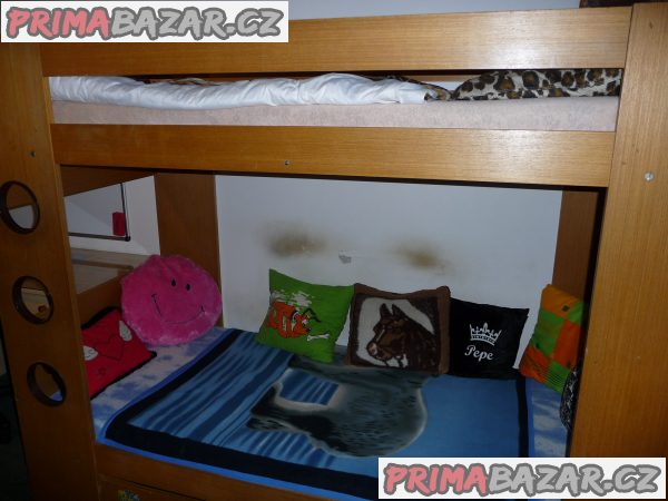 Palanda s úložným prostorem Palanda s úložným prostorem
