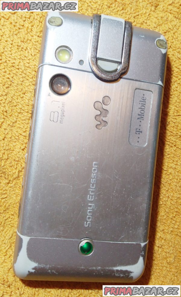 Výsuvný Sony Ericsson W995 - k opravě nebo na náhradní díly!!! Výsuvný Sony Ericsson W995 - k opravě nebo na náhradní díly!!!