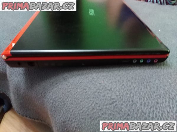 Notebook na náhradní díly Notebook na náhradní díly