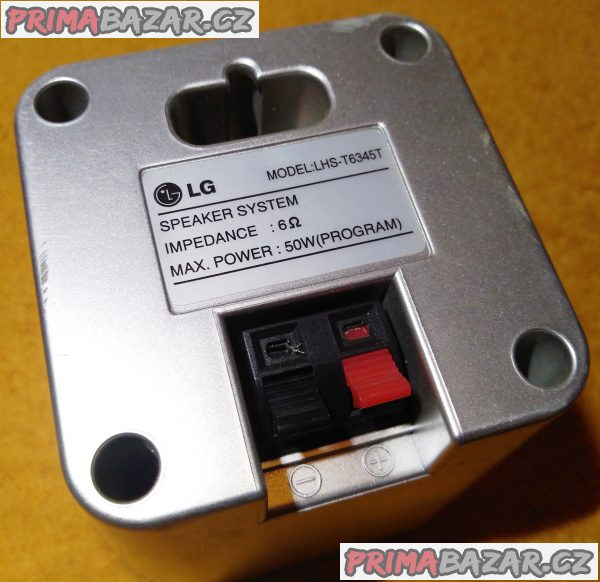 Sada 5 ks reproduktorů LG z domácího kina. Sada 5 ks reproduktorů LG z domácího kina.