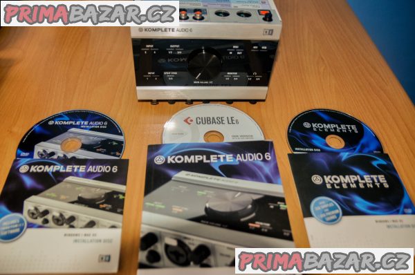 Zvuková karta Native Instruments Komplete Audio 6 Zvuková karta Native Instruments Komplete Audio 6